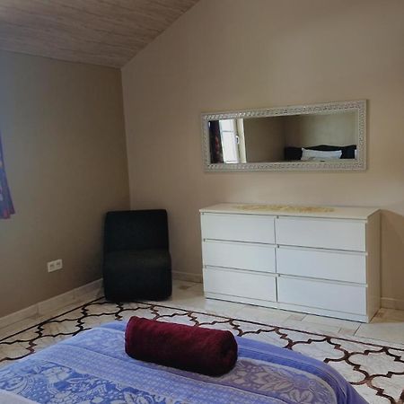 Nazareth Logement Un Magnifique Logement De Vacances Bastogne Exteriör bild