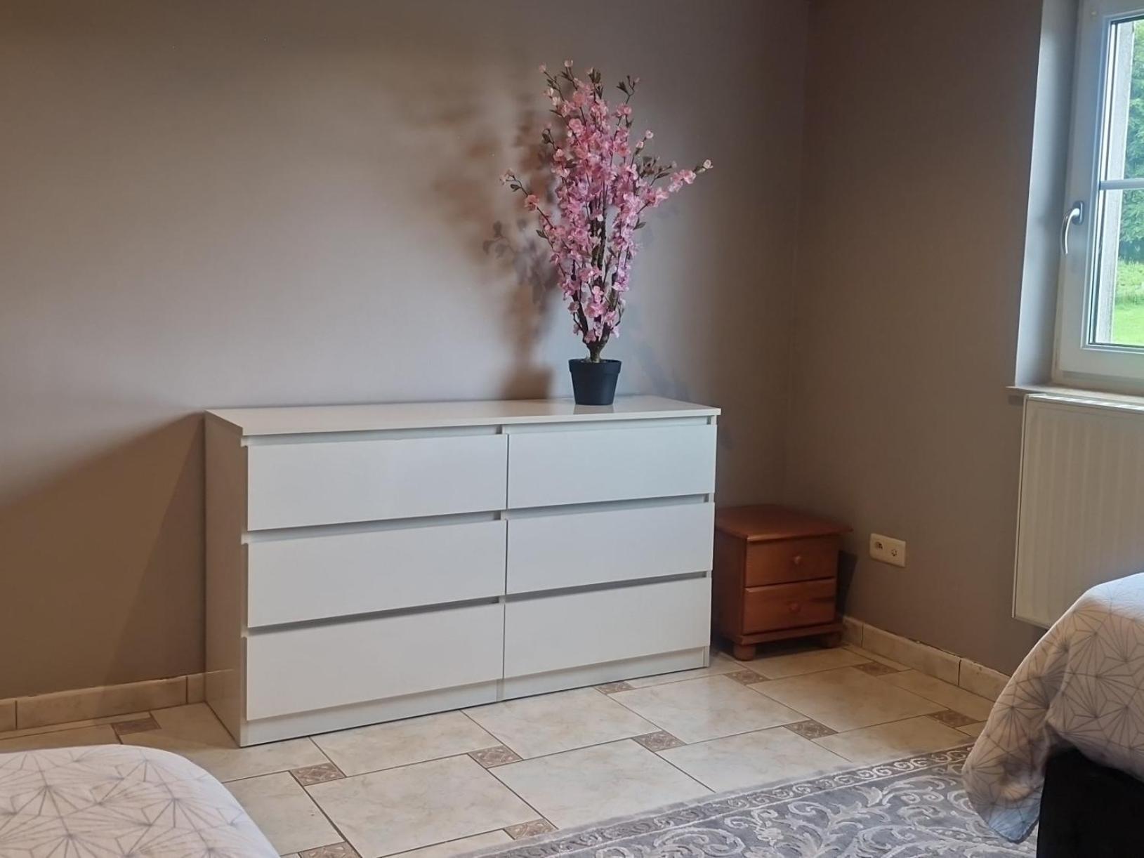 Nazareth Logement Un Magnifique Logement De Vacances Bastogne Exteriör bild